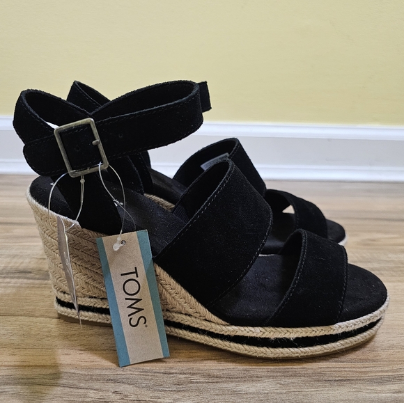 Toms Shoes - New Toms Exclusive Madelyn Wedge Sandal